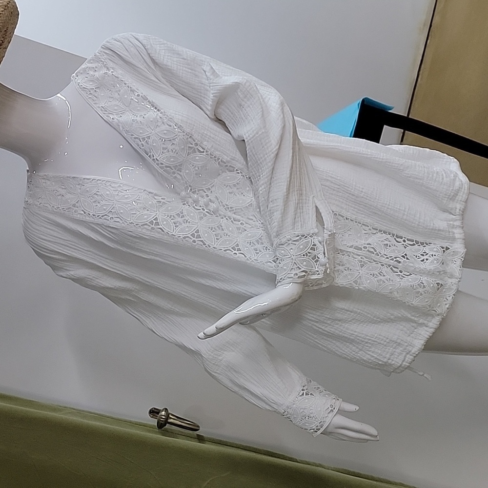 White Lacey V Neck Blouse Size XL